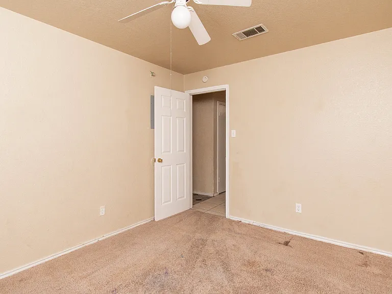 1602 Benttree Dr #A — Photo 9