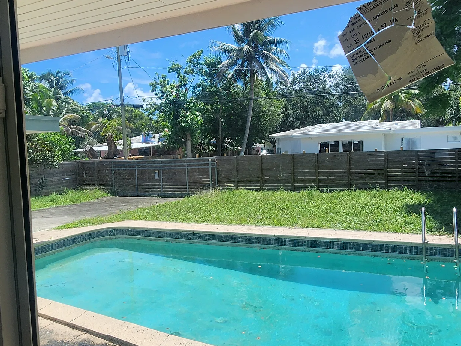 3 bed, 2000 sqft, $6,000 — Photo 2