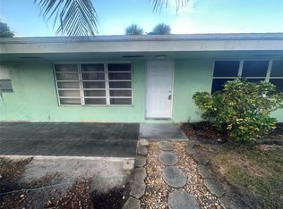 299 SE 12th Ave APT B, Deerfield Beach, FL 33441