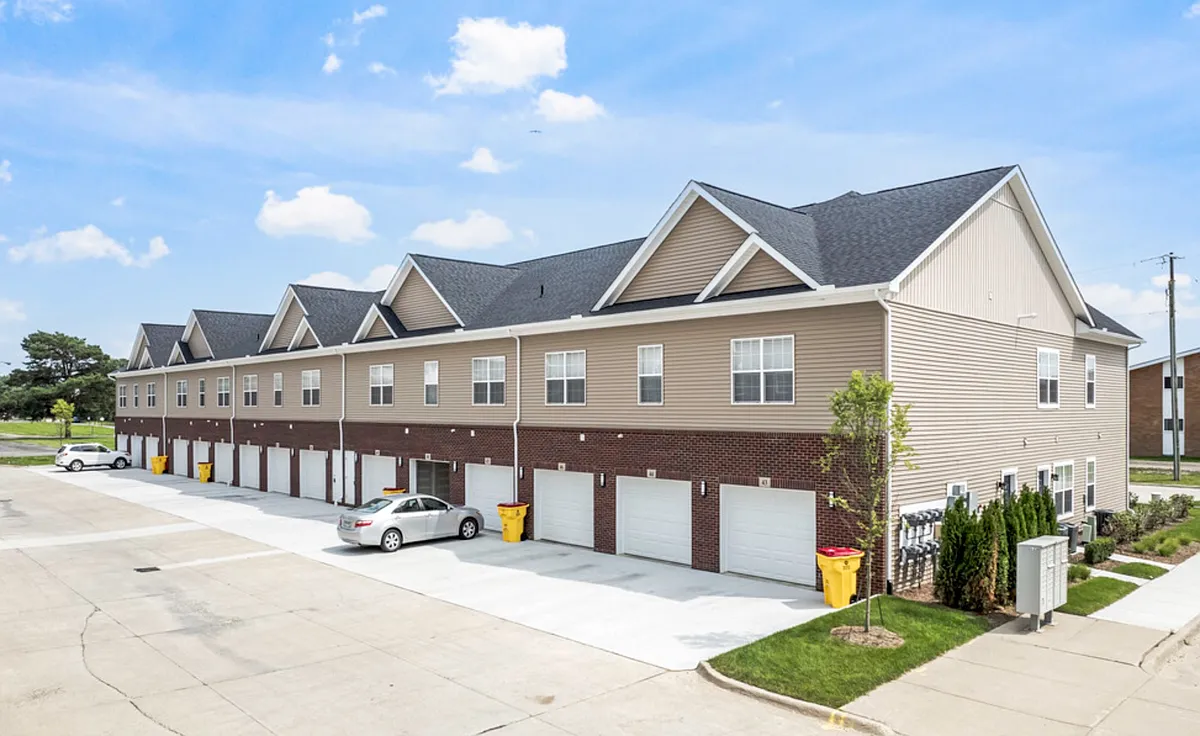 Building Photo - Towne Center Apartments