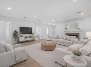 19 Everett St #1, Southbridge, MA 01550