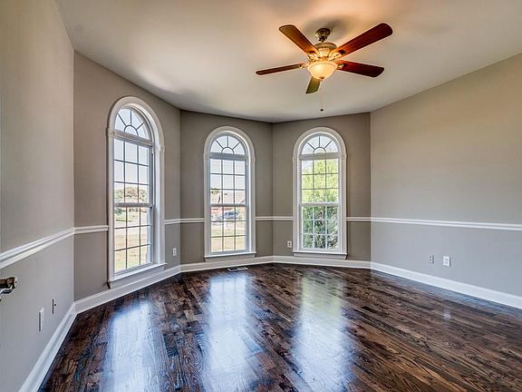 5th image of 2023 Woodcliff Dr