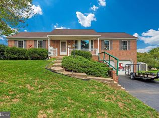 19662 Marigold Dr, Hagerstown, MD 21742