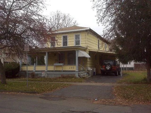 120 Fulton St photo 1