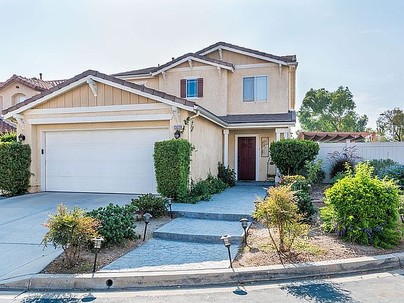 3rd image of 13229 Mira Mar Dr