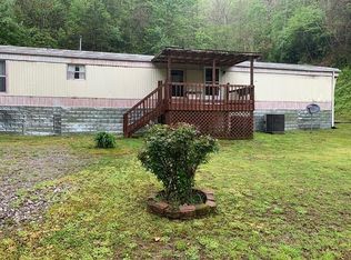 3345 Raccoon Rd, Hueysville, KY 41640