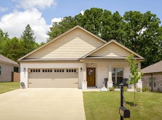 117 Sugar Maple Dr, Florence, AL 35633
