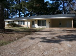 1330 Springdale Dr, Jackson, MS 39211