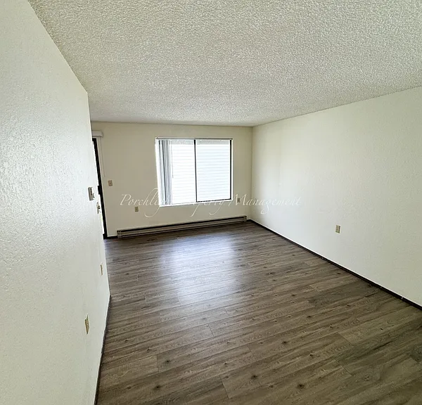 5775 Golden Eagle Dr #10 — Photo 2