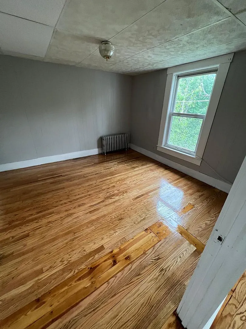 39 cottage st — Photo 3