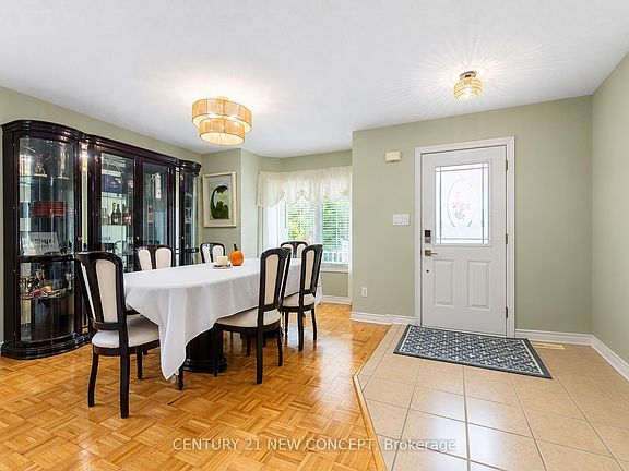 5th image of 95 Bayview Ave