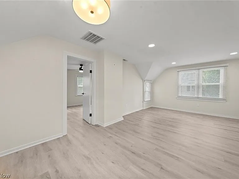 3301 Hancock Ave #UP — Photo 18