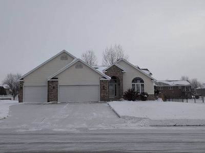 709 Greenhaven Ln NE, Owatonna, MN, 55060