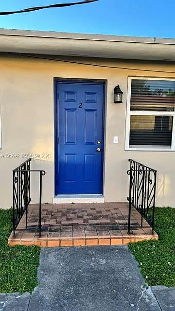 Photo 2 of 16 - 3085 W Flagler St #2 - Miami, FL Building Photo - 3085 W Flagler St #2