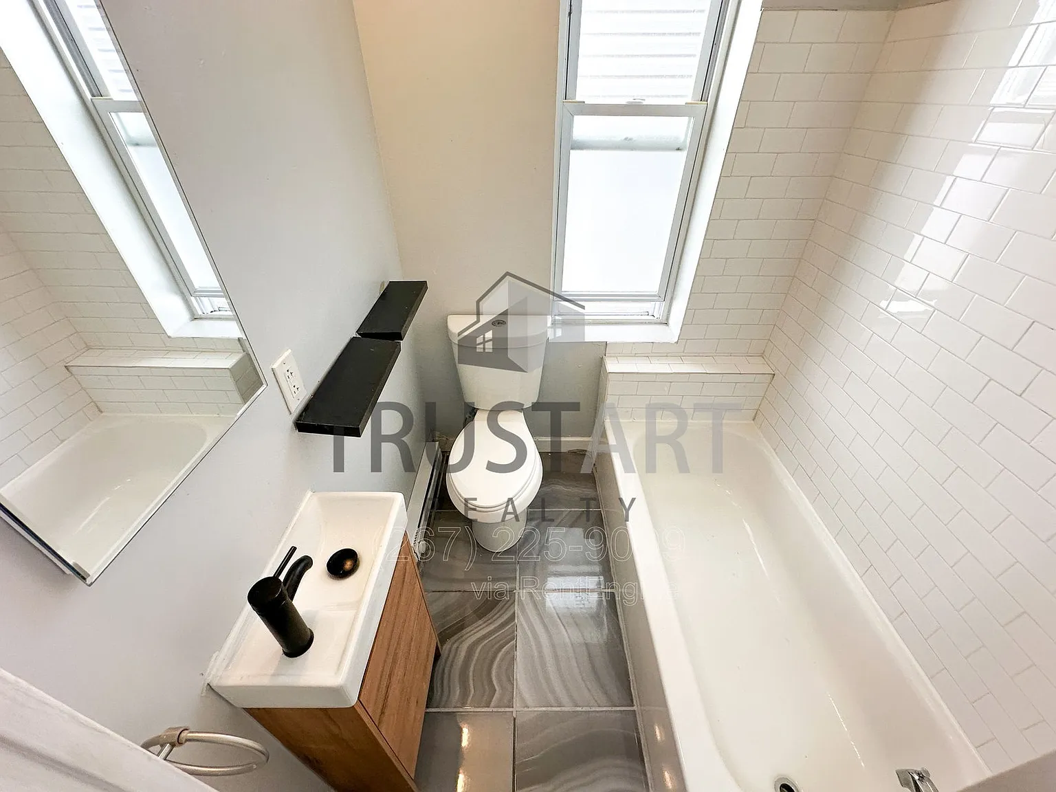 2 bed, 1.0 bath, $1,050 — Photo 4