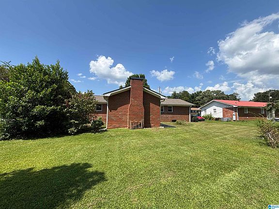 5th image of 220 Patricia Rd