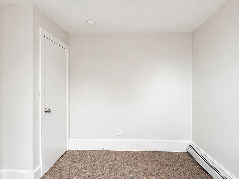 11 Park St #1 — Photo 4