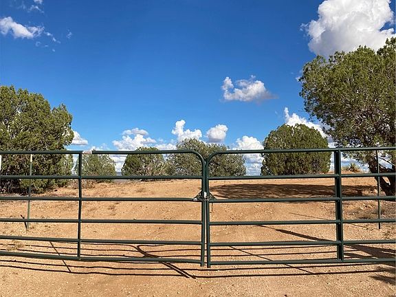 5th image of 9918 E Blake Ranch Rd