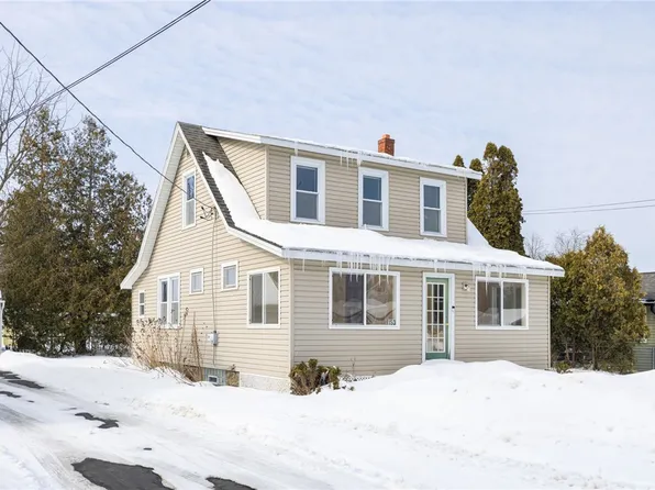 153 Mallard Dr, Rochester, NY 14622