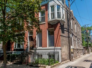 950 W Dickens Ave #G, Chicago, IL 60614