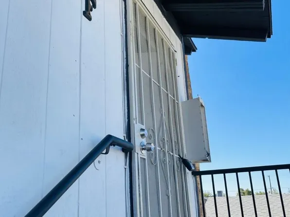 2215 Stewart Ave APT F, Las Vegas, NV 89101