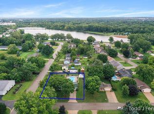 6980 Cranford Ave, Jenison, MI 49428