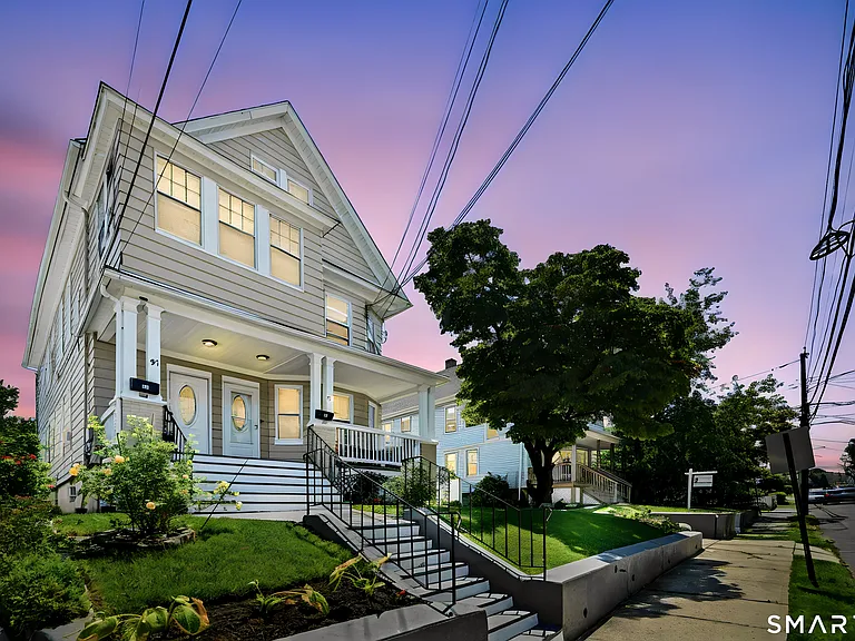 97-99 Fairview Ave #2 — Photo 4