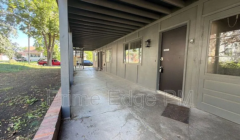 4520 Calvert St #2 — Photo 22