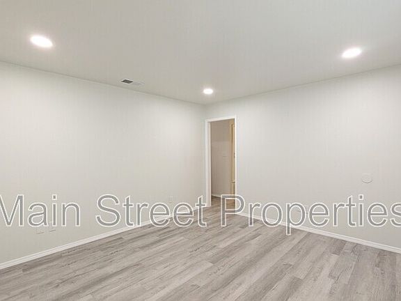 5th image of 9644 Hollowbrook Dr
