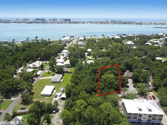 5th image of 28570 Oak Ave