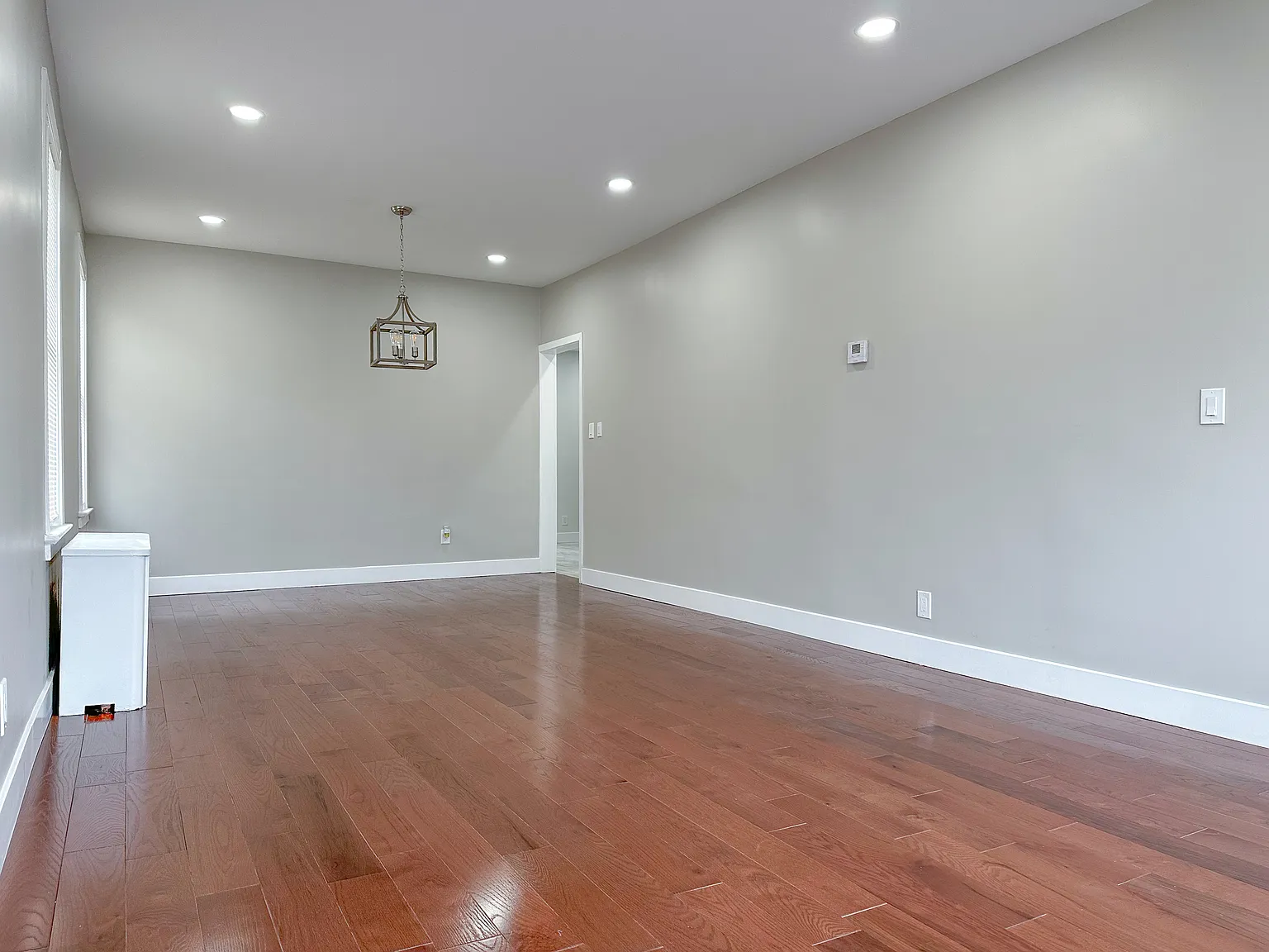 3 bed, 919 sqft, $3,000 — Photo 4