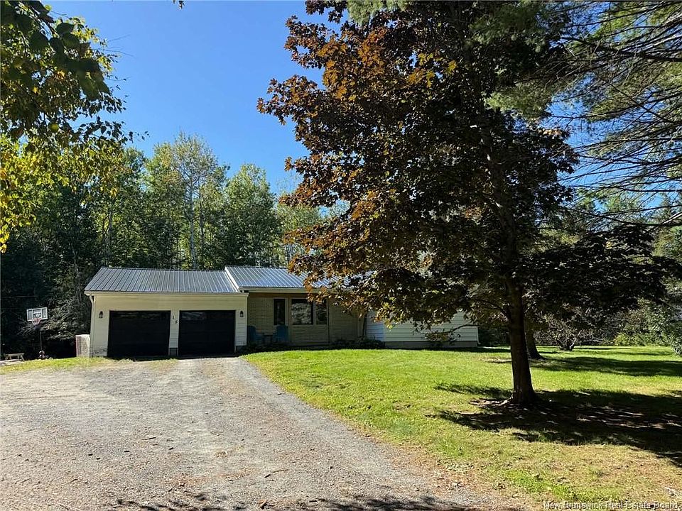 1st image of 15 McKinnon Rd
