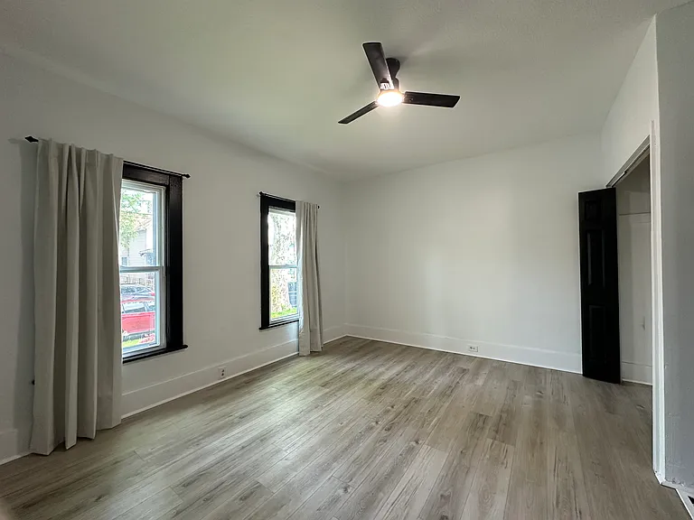 1825 Clover Ave #2 — Photo 6