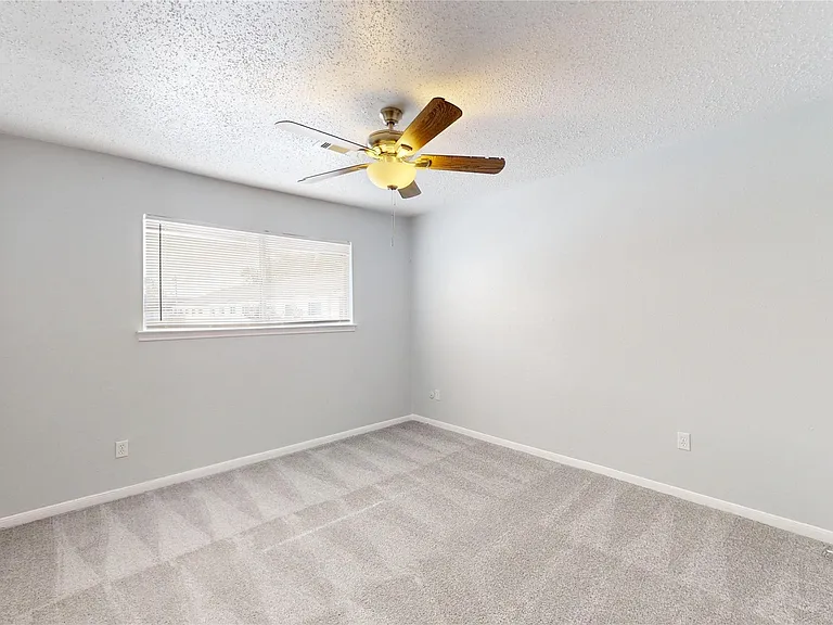 14147 Misty Meadow Ln — Photo 29