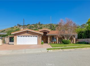 349 Temmera Ln, Glendora, CA 91740