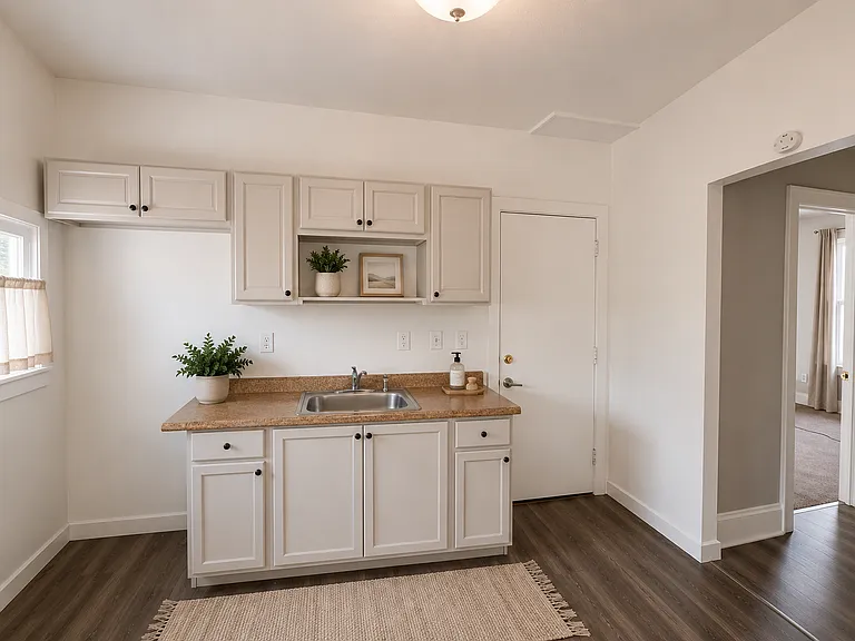 620 E 97th St #2 — Photo 3