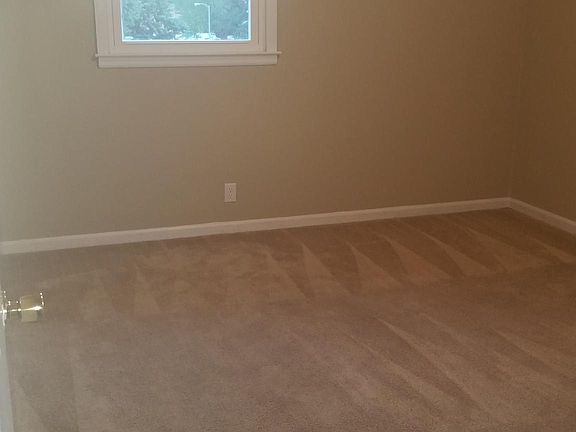 5th image of 1820 Augusta Dr APT 5