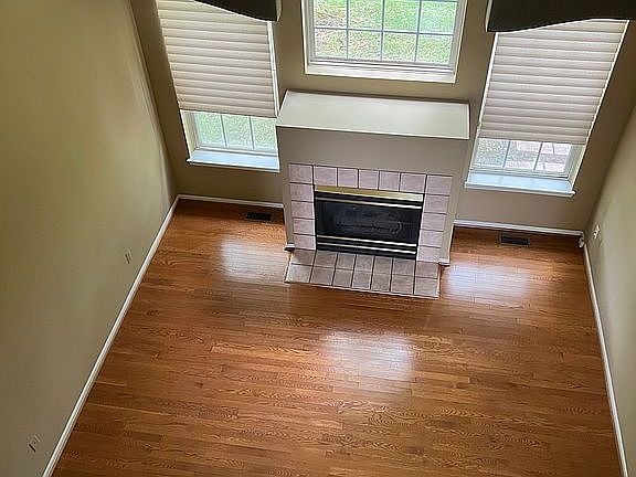 3rd image of 38424 Saratoga Cir