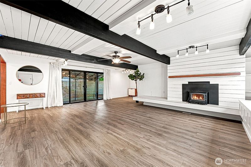 5th image of 25657 Marine View Drive S