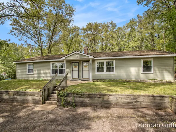 3555 E B Ave, Plainwell, MI 49080