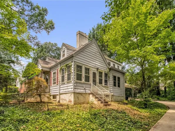 600 Ashland Dr, Greensboro, NC 27403