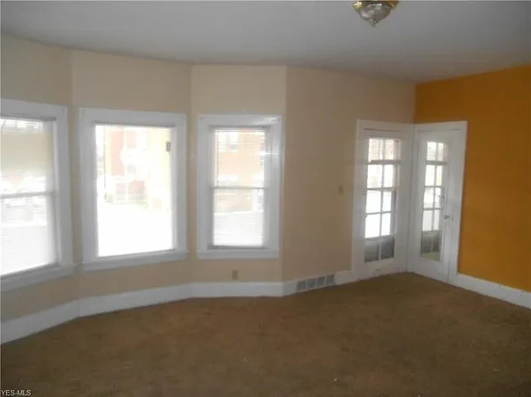 13206 Cranwood Dr #2, Cleveland, OH 44105