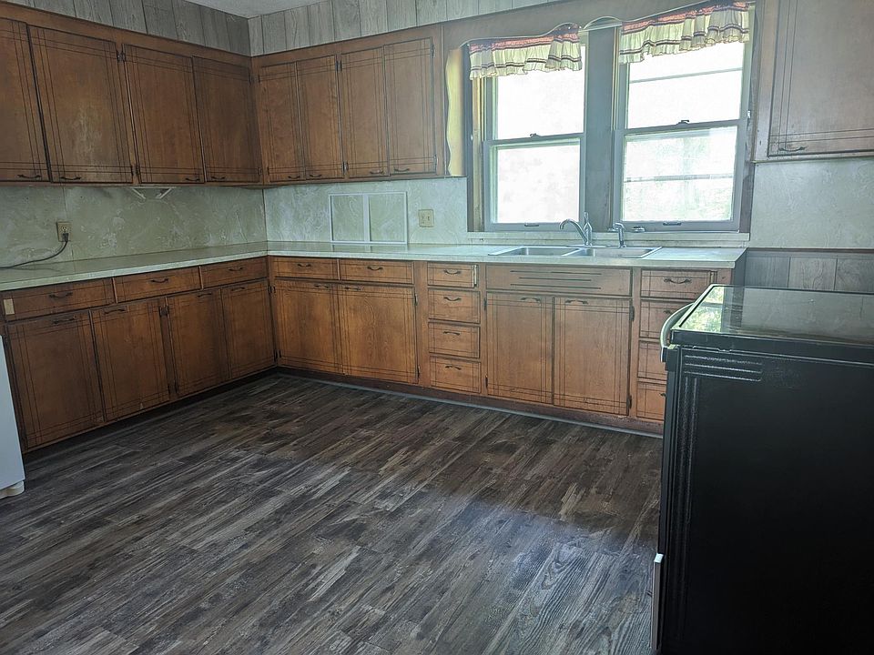 1st image of 310 River Ave E Unit 2
