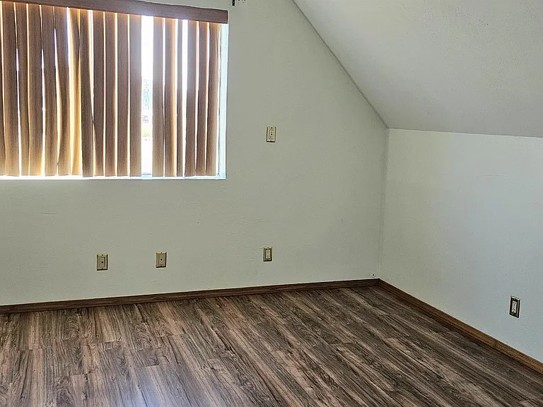 8475 Selma Ln — Photo 14