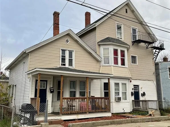 179 2nd Ave, Woonsocket, RI 02895