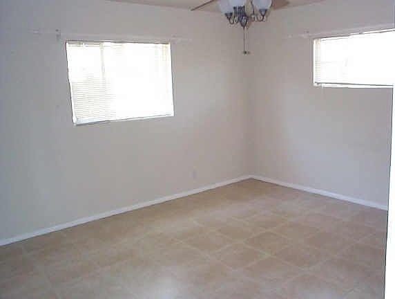 3rd image of 2102 E MULBERRY Street