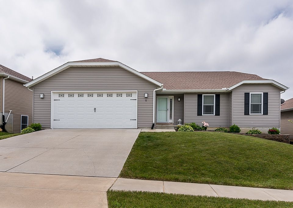 1st image of 6 Oakley Dr