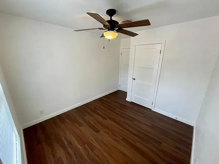 7509 Delafield Ln — Photo 11