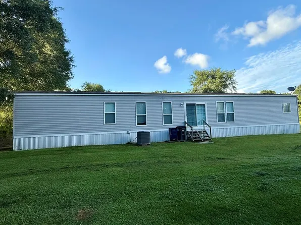 172 County Road 738, Buna, TX 77612