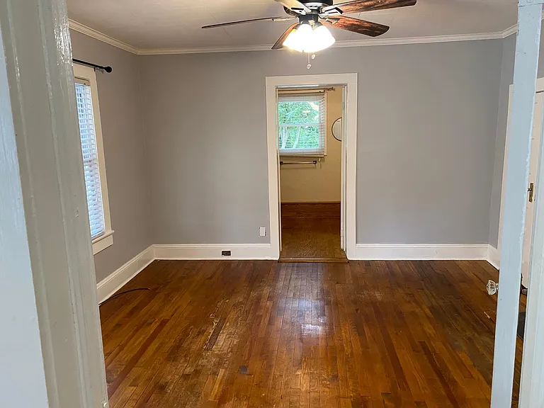 1343 S Battleground Ave — Photo 7